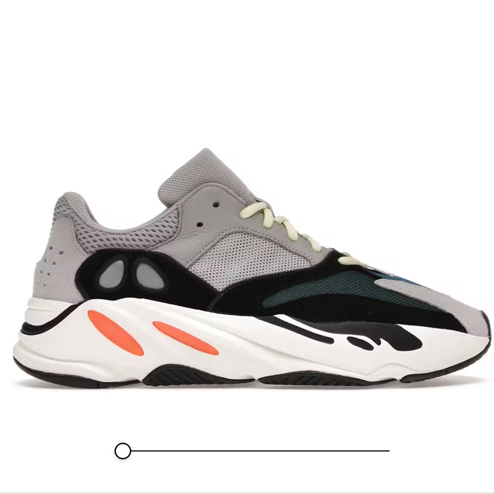 Yeezy Boost 700